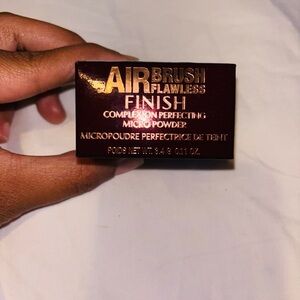 Charlotte Tilbury Airbrush Flawless Finish Micro Powder